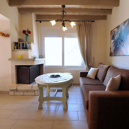 Villa Theodora View Apartments Zeys Агиос-Георгиос-Пагон Экстерьер фото