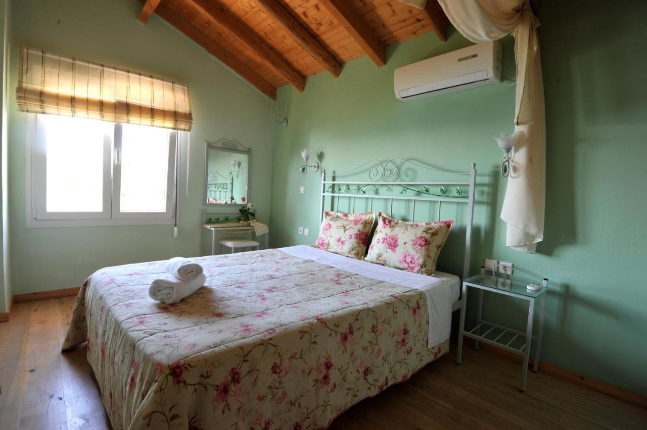 Villa Theodora View Apartments Zeys Агиос-Георгиос-Пагон Экстерьер фото